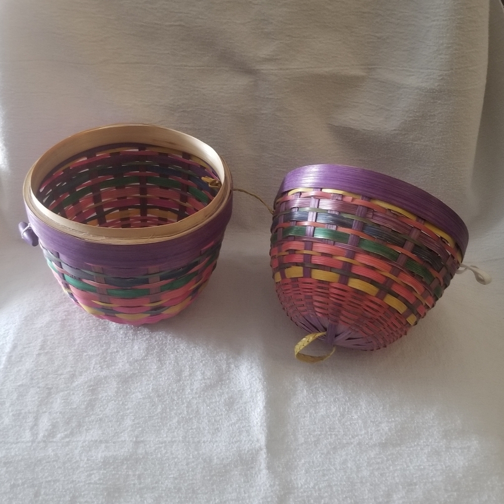 VGUC vtg egg shaped wicker basket - Picture 5 of 15